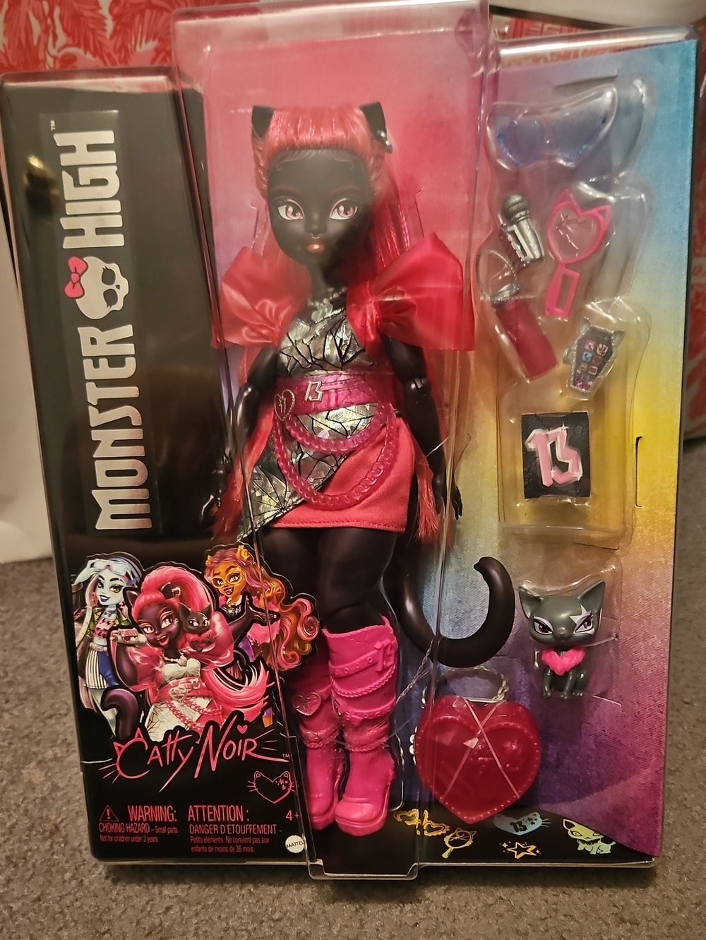 monster high Catty Noir Doll in Hot Pink and Black